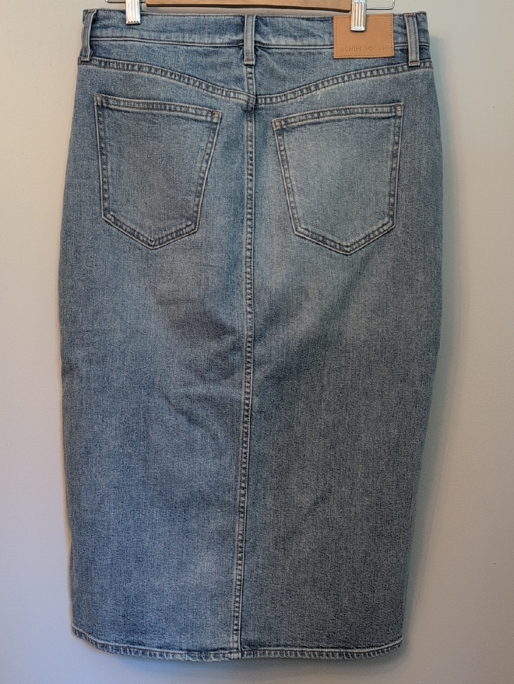 Denim Forum 90s Halle Stretch Denim Skirt - Picture 3 of 3